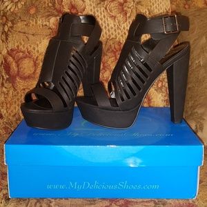 New In Box Womens Sz 9 My Delicious Shoes